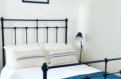 Kirkapol Apartment | Discover Kirkapol Beach Apartment - Pet & Child Friendly Retreat
