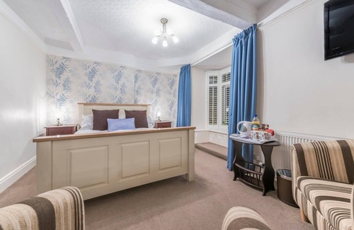 Knaresborough Bed & Breakfast | Charming Kirkgate House: 4-Star Stay with Breakfast Included