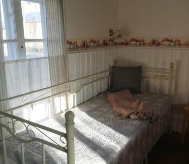 Uusikaupunki Bed & Breakfast | Experience Comfort at Kirkkokadun Amanda ja Olga Hotel