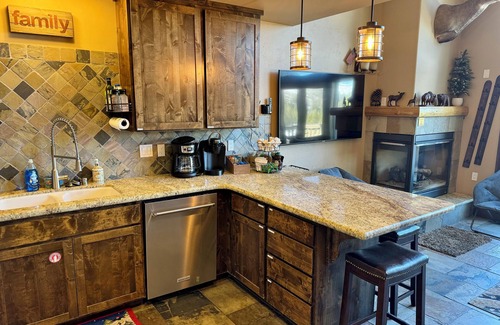 Kirkwood Cabin | Cozy Kirkwood Mountainside Cabin & Cottage with Scenic Deck