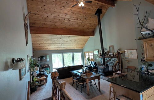 Kirkwood House | Relaxing Kirkwood Ski Lodge with Breakfast and Kitchen Access