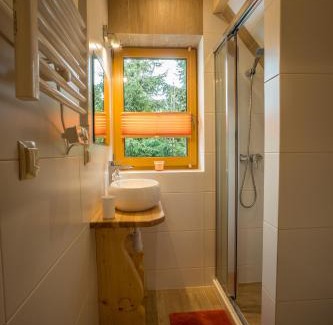Koscielisko Ski Chalet | Kirowy Domek: Oceanfront Retreat with 9.8 Guest Rating
