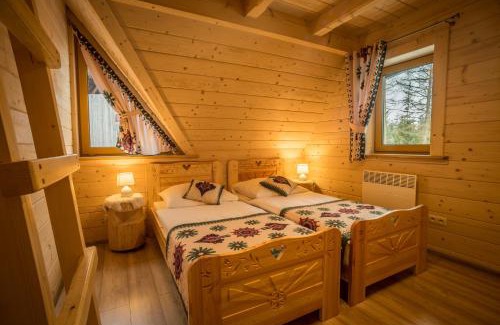 Koscielisko Ski Chalet | Kirowy Domek: Oceanfront Retreat with 9.8 Guest Rating