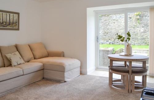 Newton Stewart House | Kirroughtree Steading 2: Exceptional Stay with Pet & Child Amenities