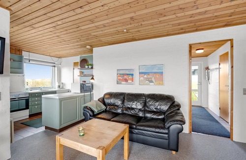 Vinderup House | Experience Oceanfront Bliss at "Kirsa" - Just 200m to Inlet