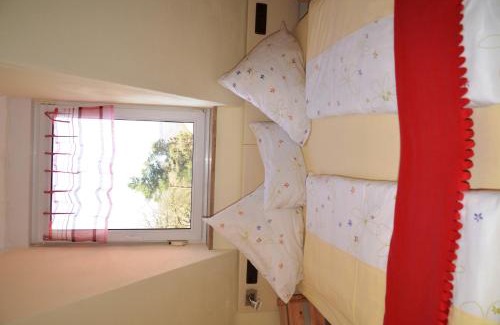 Sommerhausen House | Experience Kirschberghof Gästehaus with Exceptional Amenities