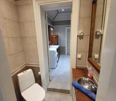Hameenlinna Apartment | Discover Kirstulan Kartanon: Pet-Friendly 4-Star Retreat
