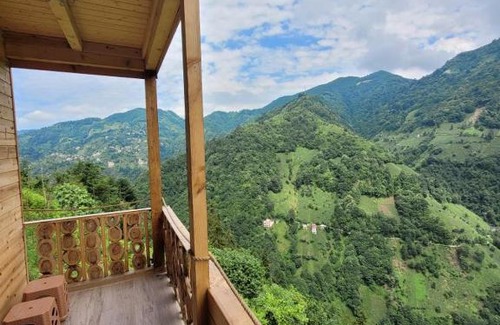 Cayirduzu Ski Chalet | Rustic Kirsula Mountain Retreat with Family-Friendly Amenities