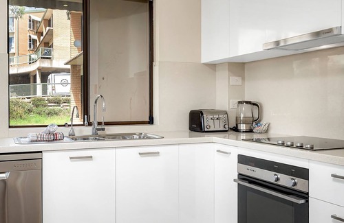 Jindabyne Apartment | Explore Kirwan 22: Ideal Family Retreat with Pool Access