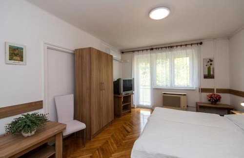 Sopron Apartment | Family-Friendly Stay at Kis János Apartman - Rated 8.4/10