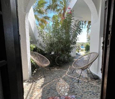 Sithonia Apartment | Beachfront Bliss at Kis-Kis: 10/10 Guest Rated Retreat