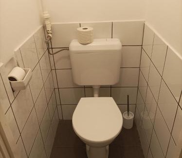 Hajduszoboszlo Apartment | Discover Comfort at Kis-Liget Apartman Today