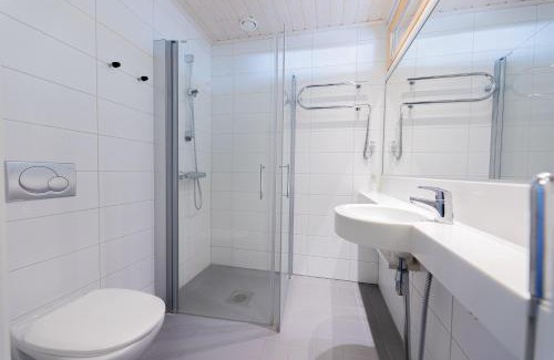 Lohja Hotel | Discover Kisakallion Urheiluopisto with Private Beach Access