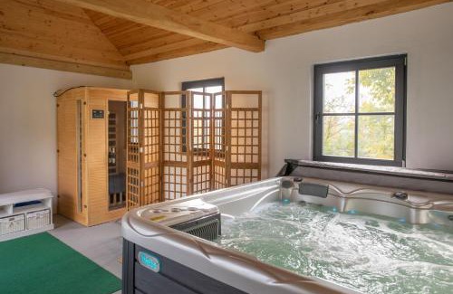 Pecsvarad House | Pet-Friendly Kishosszúrét Vendégház with Hot Tub & 10/10 Rating