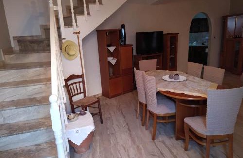 Mandraki Villa | Family-Friendly Kisiris House with Top Ratings for Comfort