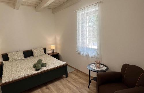 Balatonhenye Villa | Discover KisKütyü: Family-Friendly & Pet Welcoming Stay
