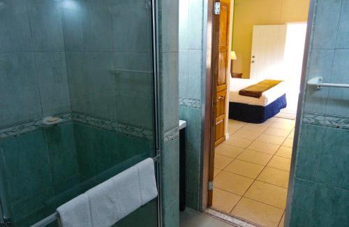 Port of Spain House | Oceanfront Retreat at Kiskadee Korner - Rated 8.6/10