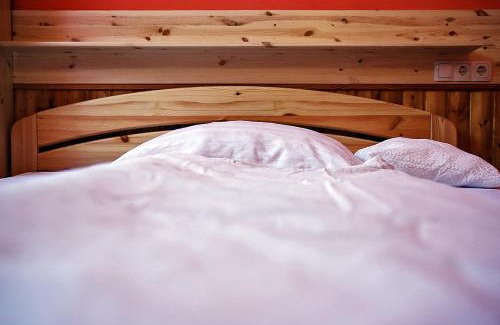 Szombathely Bed & Breakfast | Pet-Friendly Kispipa Panzió with Excellent Guest Ratings