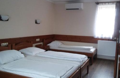 Szombathely Bed & Breakfast | Pet-Friendly Kispipa Panzió with Excellent Guest Ratings