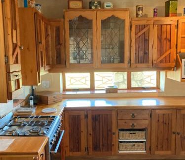 Witsand House | Oceanfront Kite View 2 Holiday Home with Hot Tub & Breakfast