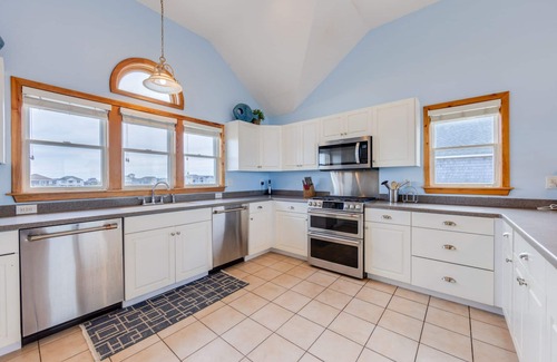 Wind Over Waves House | Relax at KiteHouse: 7BR Sound Front with Pool & Hot Tub