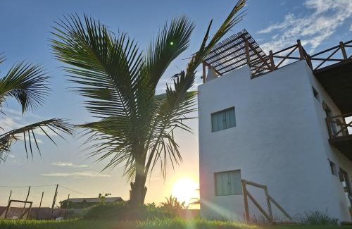 Ponta do Anel House | Rooftop Retreat at KiteTour Maramar: Pet Friendly & Pool