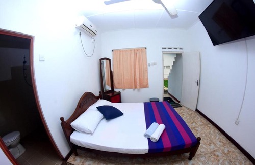 Habaraduwa House | Budget-Friendly Stay at Kithula Heavens Villa with Breakfast
