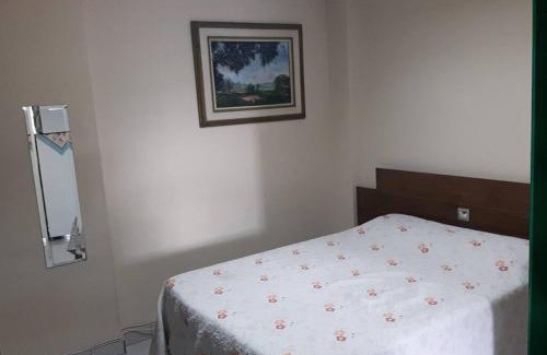 Caicaras Apartment | Budget-Friendly Kitinet Central - Family Friendly Stay Awaits