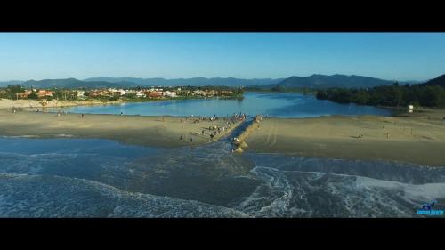 Praia do Rosa Apartment | Cozy Kitnet Barra de Ibiraquera with Ocean View & Pool
