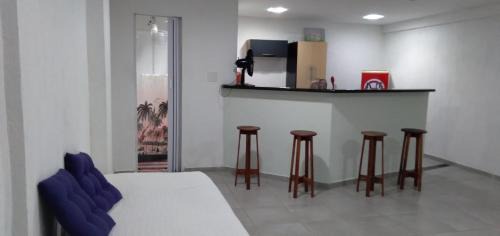 Vila Velha Apartment | Cozy Kitnet with Garage and Oceanfront Views in Barra do Jucu