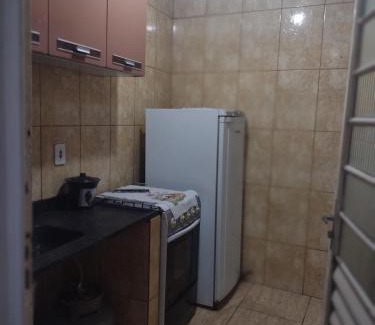 Guaratingueta Apartment | Complete Kitnet: Family-Friendly Retreat with Great Reviews