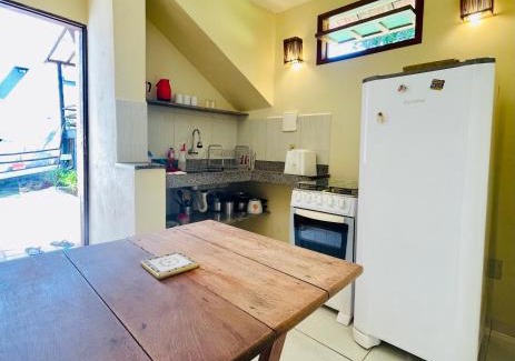 Historic Center House | Pet-Friendly VilaZion Kitchenette with Ocean Views!
