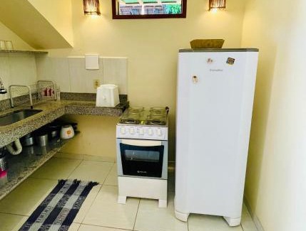 Historic Center House | Pet-Friendly VilaZion Kitchenette with Ocean Views!