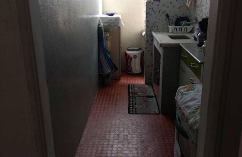 Guilhermina Apartment | Seaside Kitnet: Perfect Beach Access with Kitchen Amenities