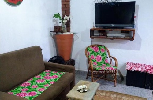 Leme House | Inviting KITNET in Mairipora with Pool & Pet-Friendly Perks