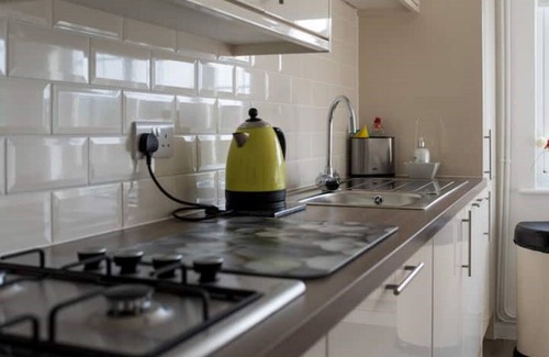 Seaford House | Kittiwakes - Central Retreat with Ocean Views & Family Amenities