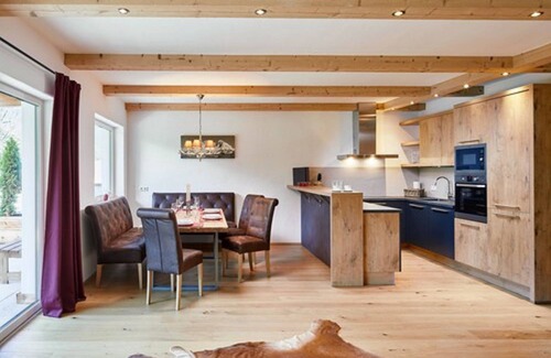Unteraurach Apartment | Experience Kitz Mountain Living with Family-Friendly Amenities