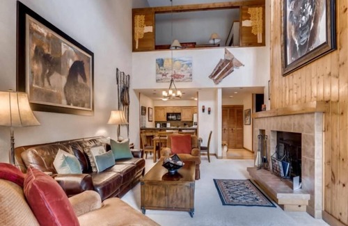 Beaver Creek Condo | Experience Comfort at Kiva 325: Family-Friendly Retreat