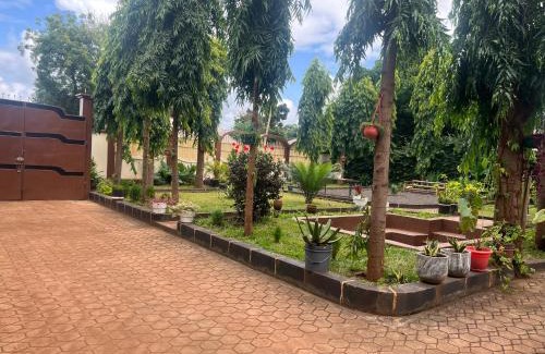 Moshi Bed & Breakfast | Kivuli Guest House