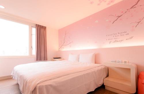 Central District Hotel | Discover Kiwi Express Hotel - Zhong Zheng Branch Awaits