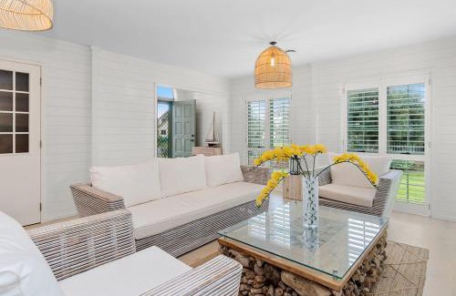 Matarangi House | Seaside Kiwi Kuta: Family-Friendly Beach Access Awaits