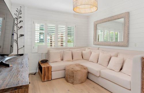 Matarangi House | Seaside Kiwi Kuta: Family-Friendly Beach Access Awaits