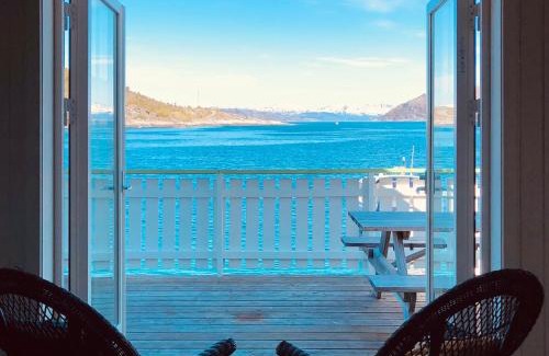 Bodo Hotel | Pet-Friendly Kjerringøy Rorbusenter with Ocean Views