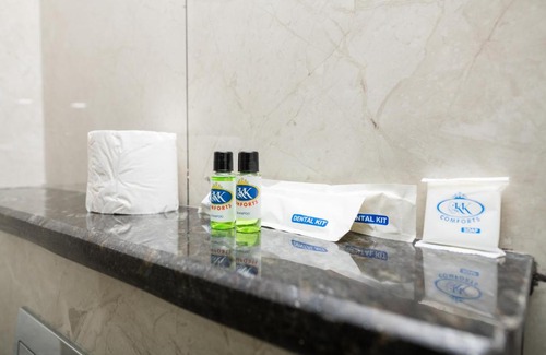 Shrirangapattana Hotel | Cozy KK Comforts: Family-Friendly Stay with Breakfast