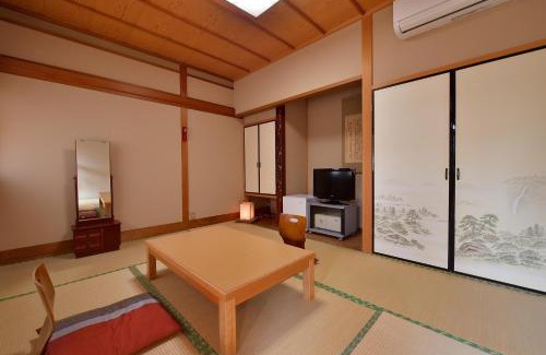 Nara Hotel | Discover kkr奈良みかさ荘: Family-Friendly Retreat