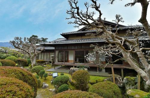 Nara Hotel | Discover kkr奈良みかさ荘: Family-Friendly Retreat