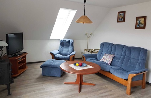 Oeversee Apartment | Unforgettable Ocean View Retreat at Klaus-Dieter Apartment
