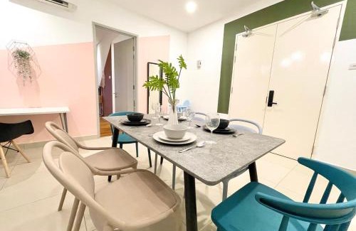 Kampung Kerinchi Apartment | Relaxing Getaway at KL Gateway Premium Residences by Moka