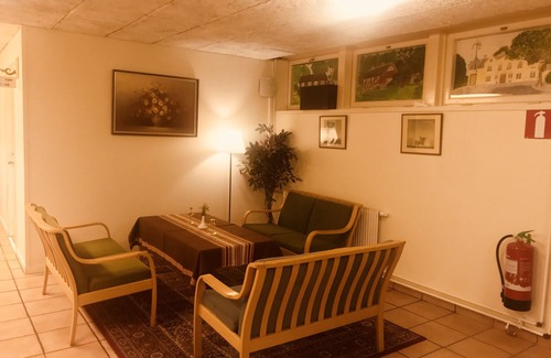 Norberg Hotel | Discover Klackbergsgården: Family-Friendly Retreat with Dining