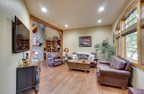 Klamath Falls House | Inviting Klamath Falls Vacation Rental with Spa & Hot Tub